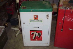 normal_vendo-23-7up